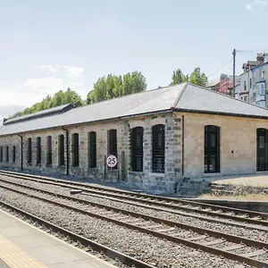 Apartment Evening Star Engine Shed