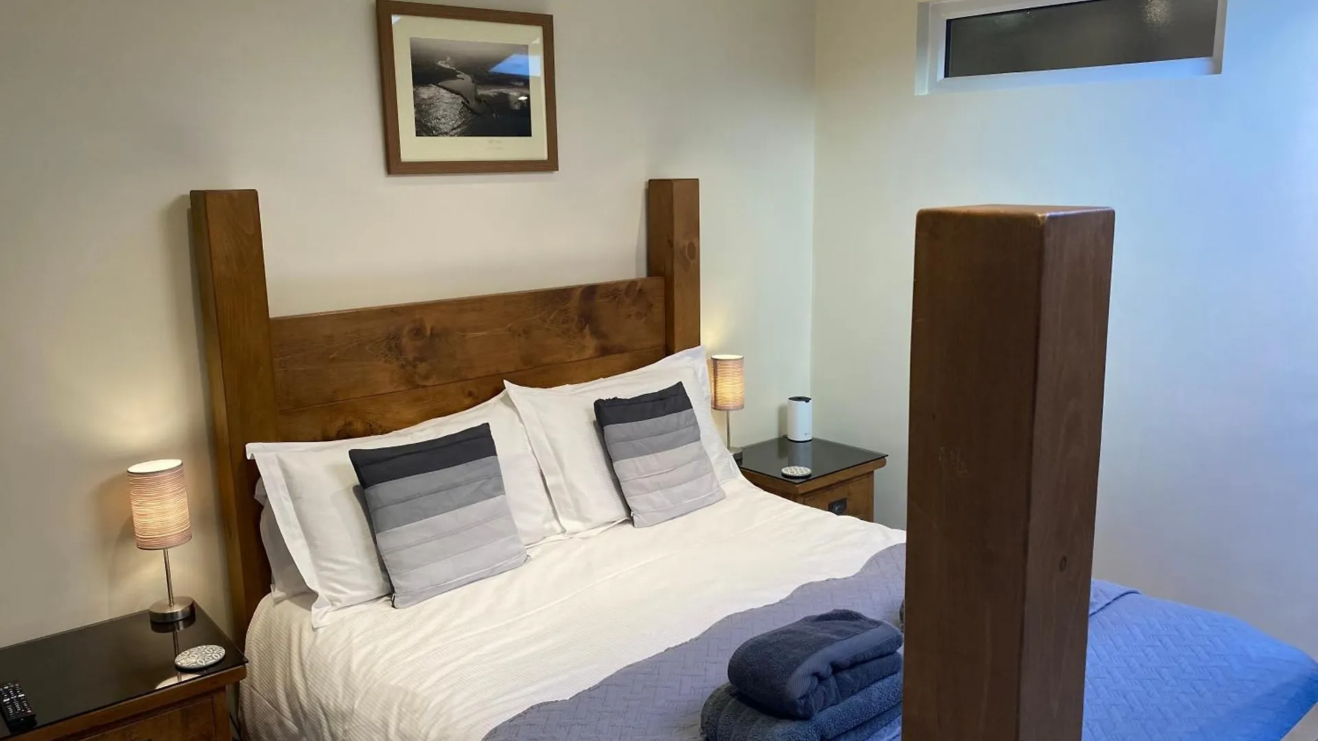 The Whalebone Arch Hotel Whitby